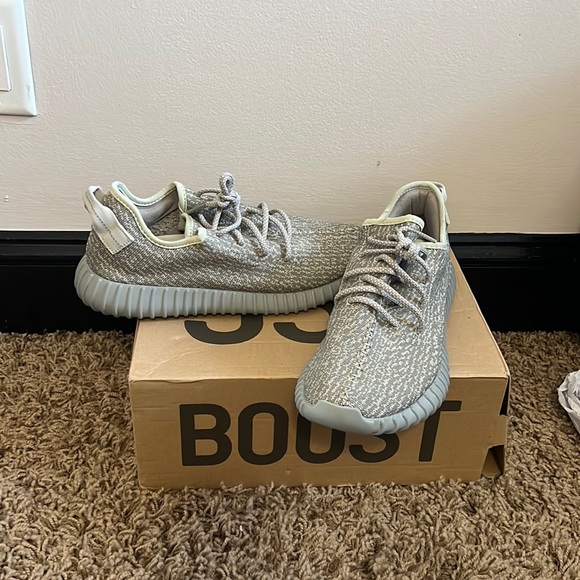 Yeezy 350 Moonrocks